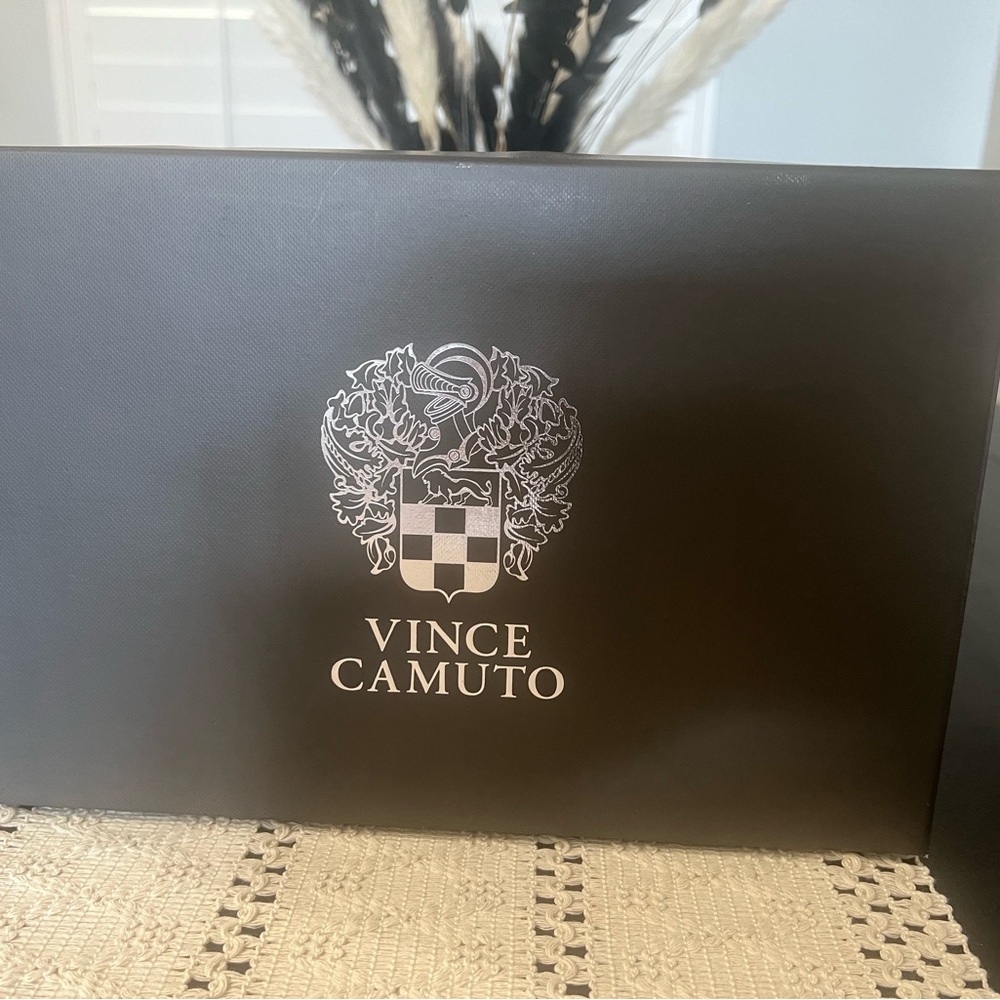 New in Box Vince Camuto Adeilia Heels